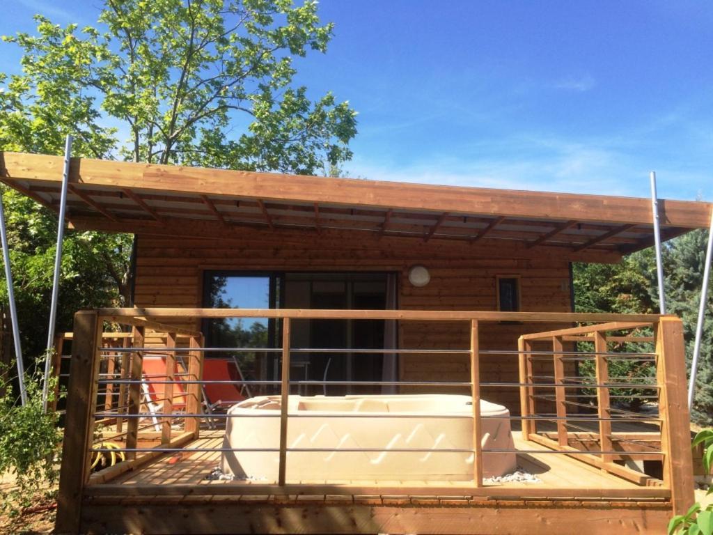 Camping Les Hautes Prairies 루르마랭 외부 사진